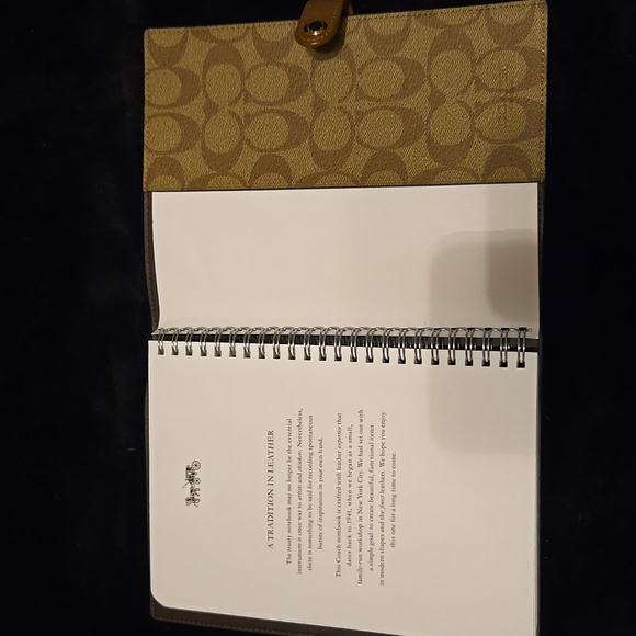 Coach Notebook - Picture 4 of 5